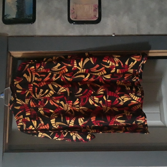 Puritan Print Shirt sz 2XL 2nd button from bottom missing - Picture 5 of 11